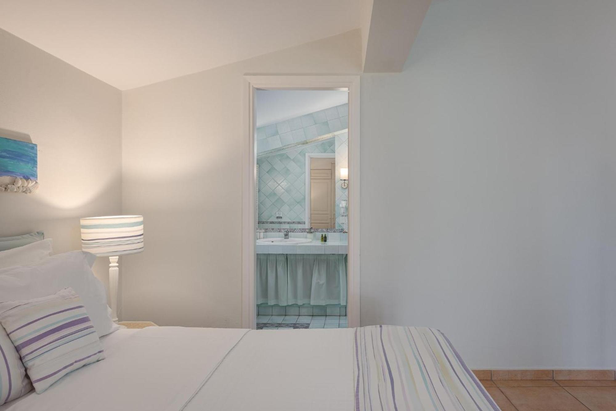 Aelia & Melitta Villas Perdika  Kamer foto